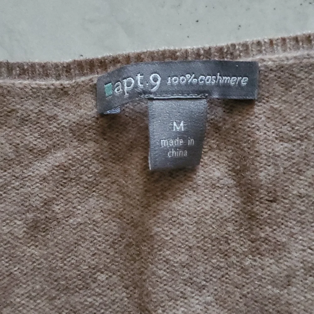 Apt. 9 argyle v-neck cashmere sweater - Picture 2 of 6